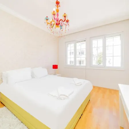 Stone Flat W Balcony 3 Min To Hadrian Gates Apartman